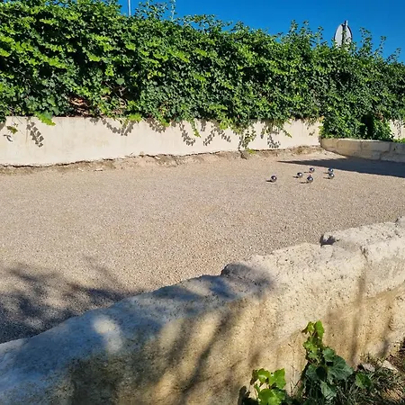 El Patio Villa Saint-Nazaire-de-Pezan